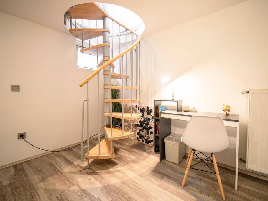 Modernes Apartment Auf 2 Etagen In Ruhiger Lage Zentral Zu Stadion Und Westfalenhallen Дортмунд Екстериор снимка